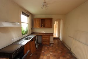 Kitchen- click for photo gallery